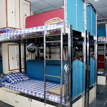 Oyo 15242 Hotel Rathi Palace Джайпур Екстериор снимка