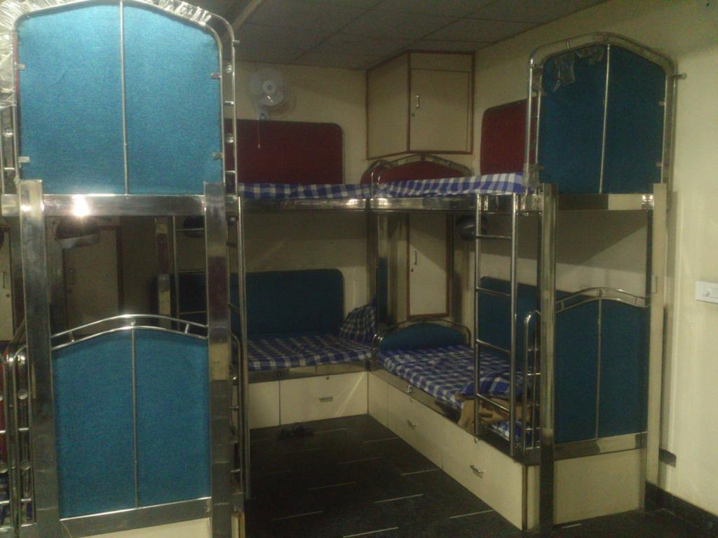 Oyo 15242 Hotel Rathi Palace Джайпур Екстериор снимка