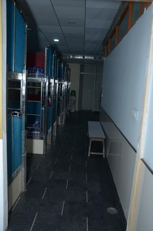 Oyo 15242 Hotel Rathi Palace Джайпур Екстериор снимка